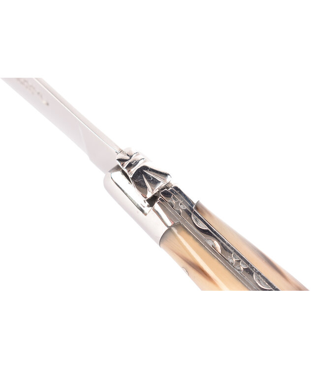 Laguiole en Aubrac kaasmes met heft in punthoorn