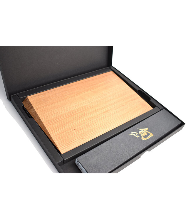 Kai Eindejaarsaanbieding Kai Shun santoku 18cm + gratis houten snijplank