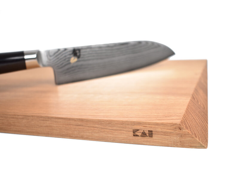 Kai Eindejaarsaanbieding Kai Shun santoku 18cm + gratis houten snijplank
