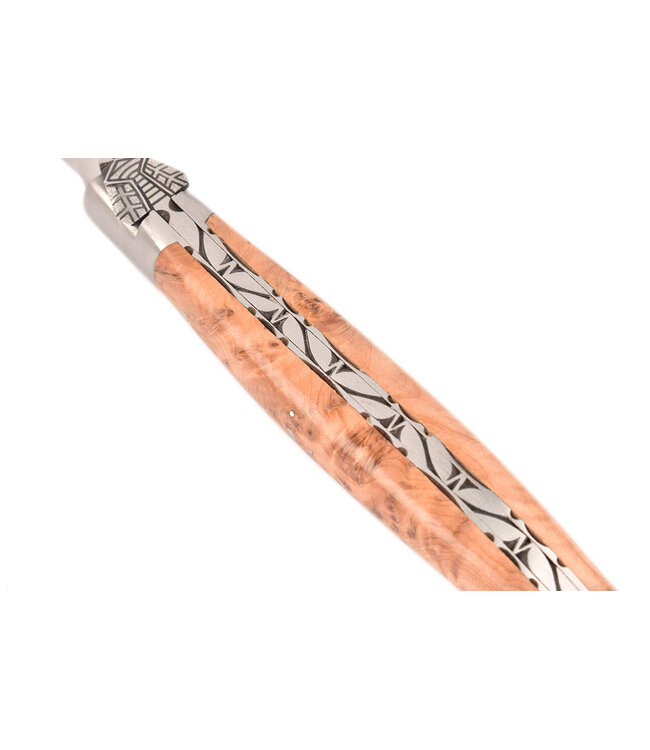 Laguiole en Aubrac 12cm jeneverbes - platines guillochées - mouche n°7