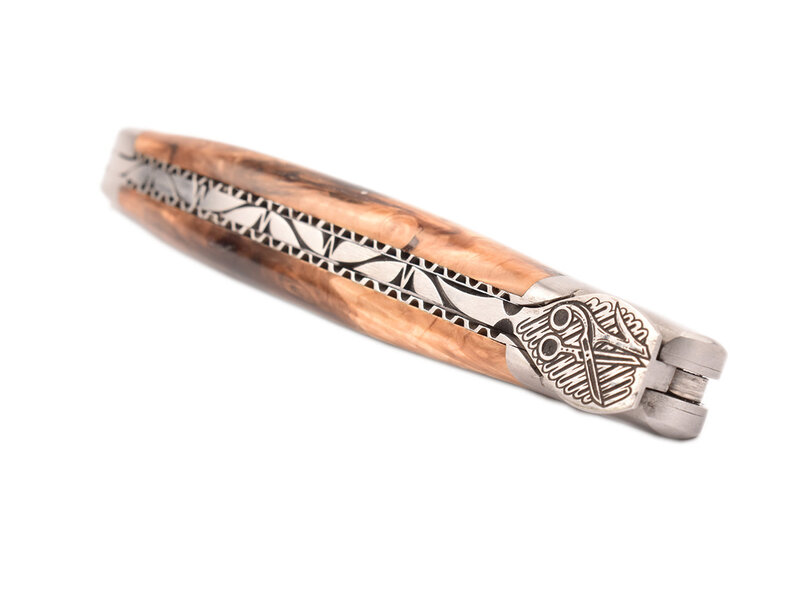 Laguiole en Aubrac Belle Pièce - 12cm loupe de marronnier - platines guillochées