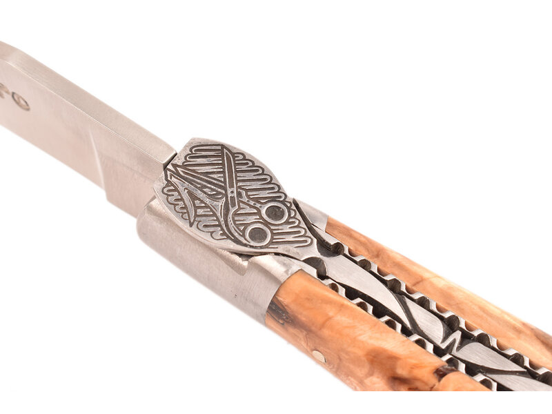 Laguiole en Aubrac Belle Pièce - 12cm loupe de marronnier - platines guillochées