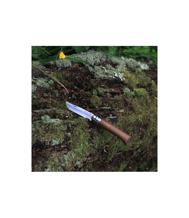Opinel N°08 met heft in walnoot