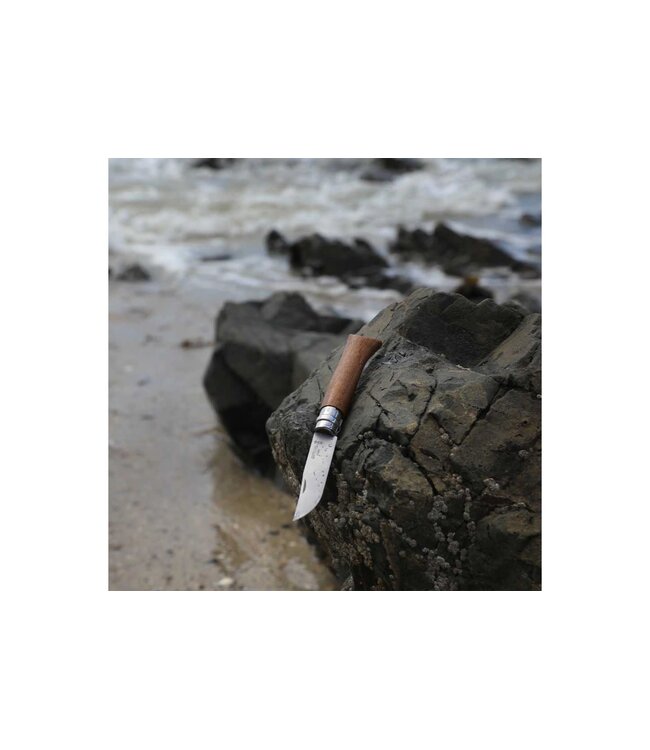 Opinel N°08 met heft in walnoot