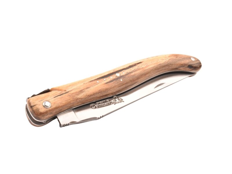 Laguiole en Aubrac Belle pièce 2024/10 - 12cm bois d'aubrac - platines guillochées - plein manche