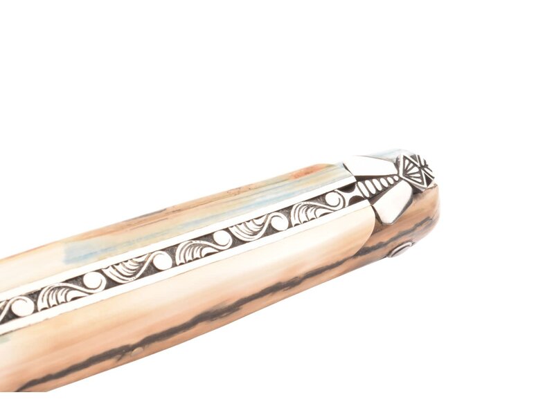 Laguiole en Aubrac Belle pièce 2024/9 - 12cm croute d'ivoire - damast