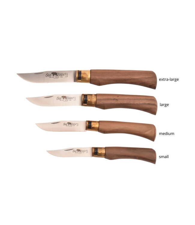 Old Bear met heft in walnoot - S