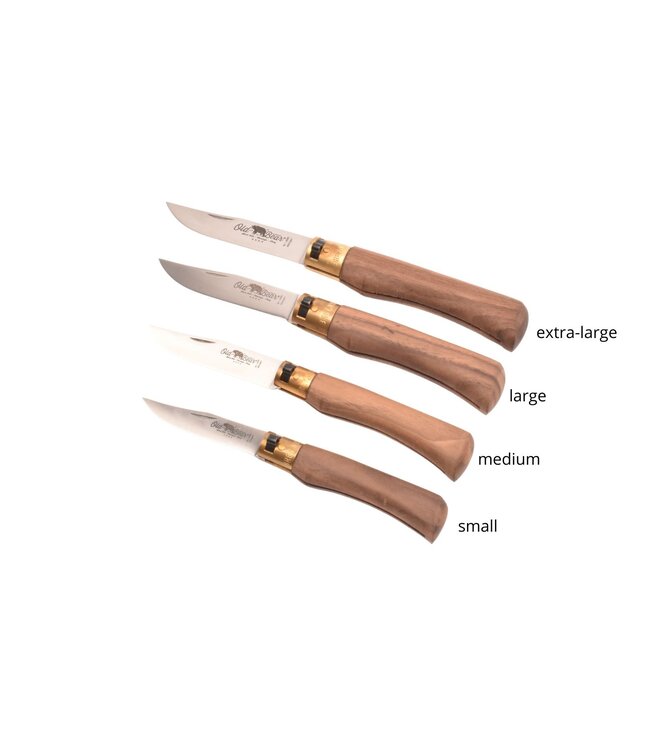 Old Bear met heft in walnoot - M