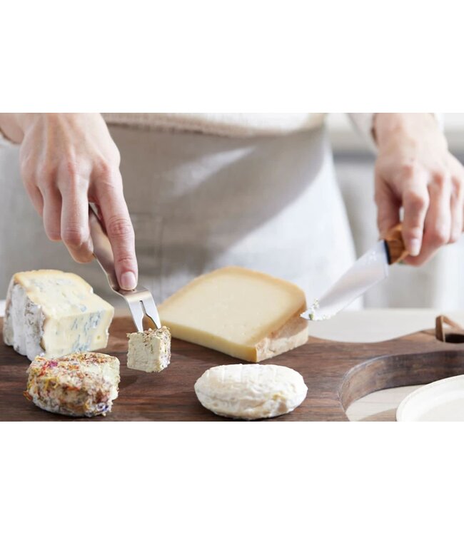 Opinel kaasset met kaasmes in olijfhout en kaasvork in rvs