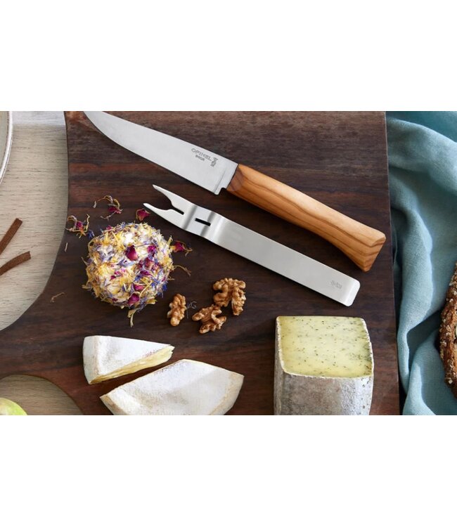 Opinel kaasset met kaasmes in olijfhout en kaasvork in rvs