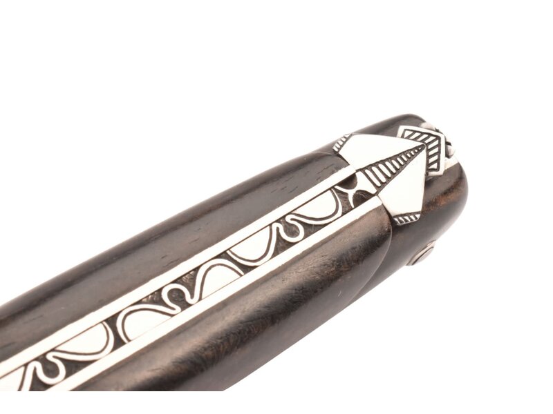 Laguiole en Aubrac 12cm ebbenhout - gegraveerde rug en bij - plein manche