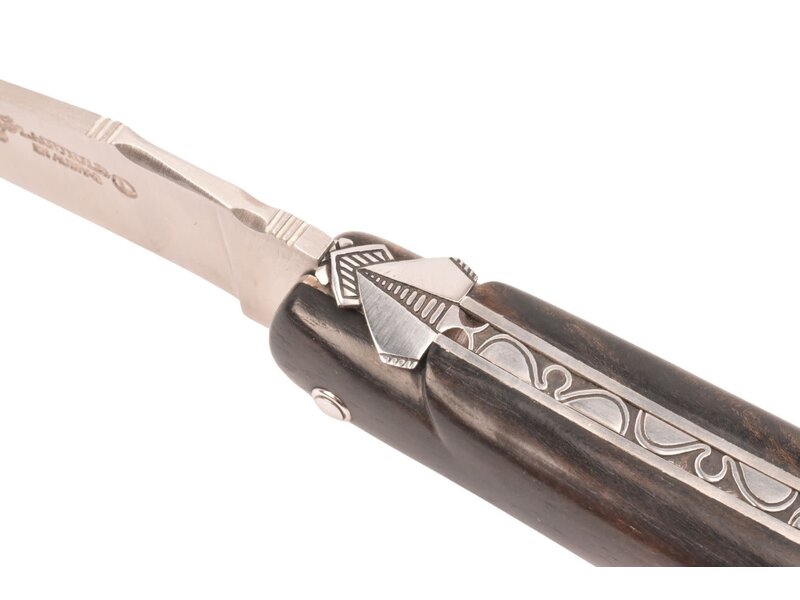 Laguiole en Aubrac 12cm ebbenhout - gegraveerde rug en bij - plein manche