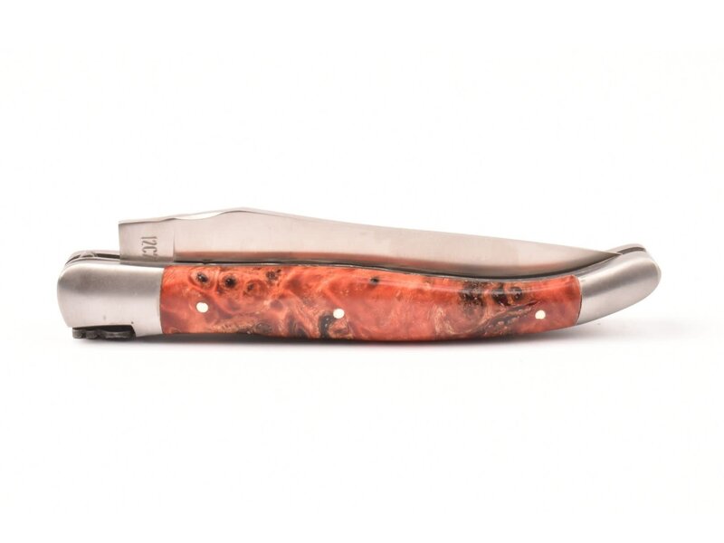 Laguiole en Aubrac Belle Pièce 2025 - 12cm fourche de peuplier rouge - platines guillochées
