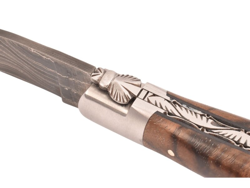 Laguiole en Aubrac Belle Pièce 2025 - 12cm loupe de noyer - damast feuilleté