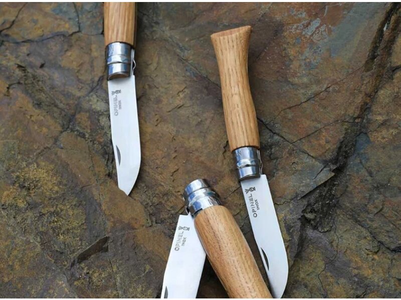 Opinel N°08 met heft in eik