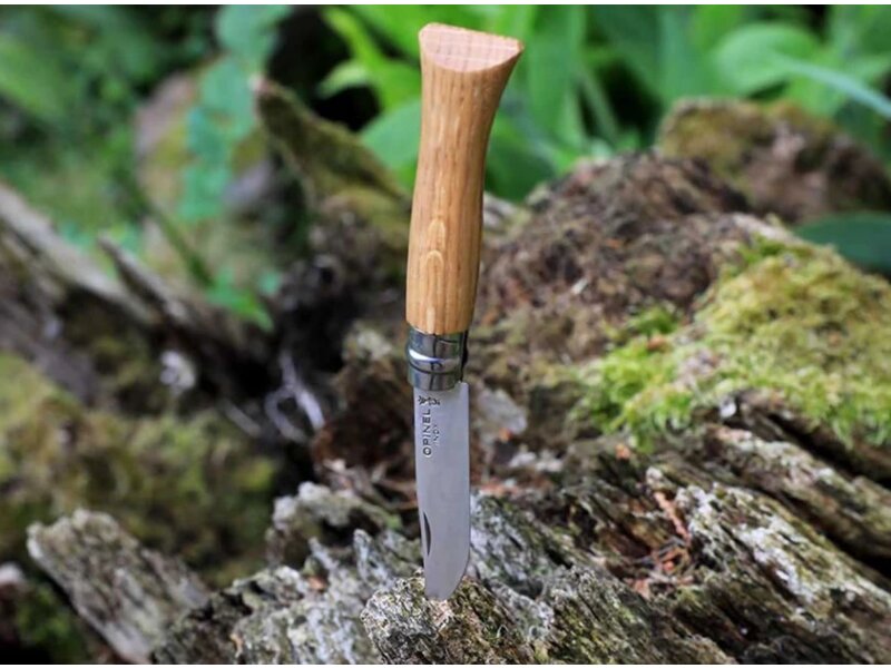 Opinel N°08 met heft in eik