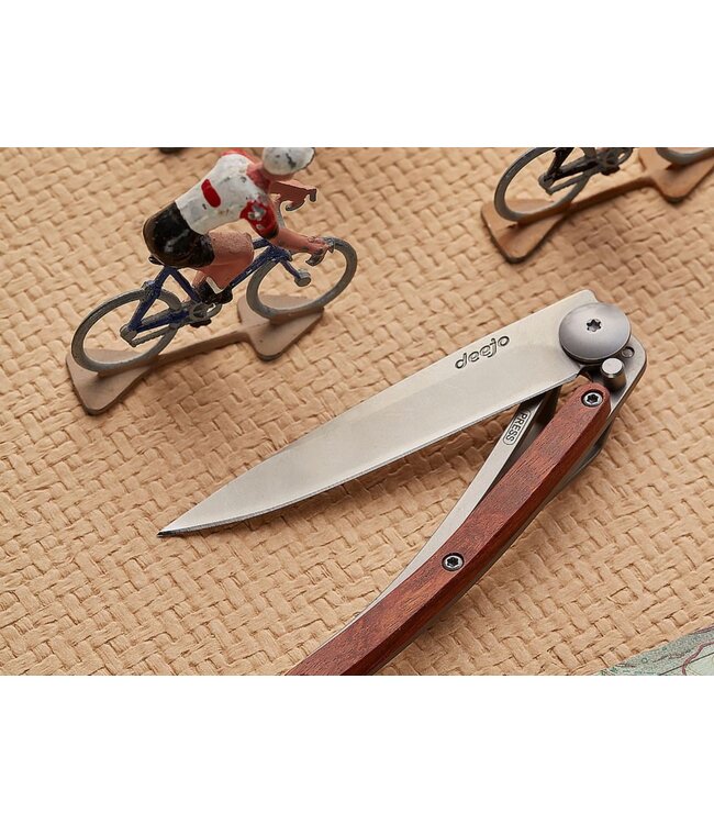 Deejo zakmes 37g - koraalhout - titanium