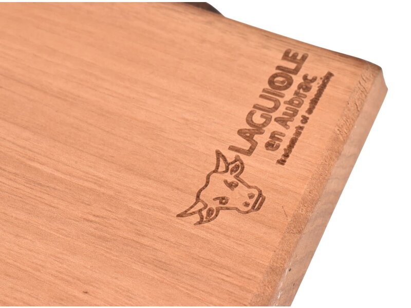 Laguiole en Aubrac plank in notelaar met handvat - L - 60x35cm (lxb)