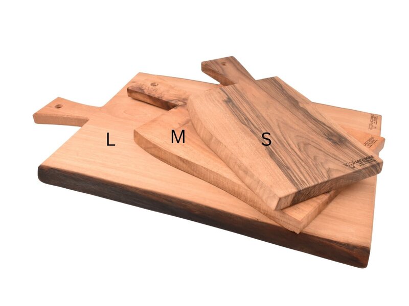 Laguiole en Aubrac plank in notelaar met handvat - L - 60x35cm (lxb)