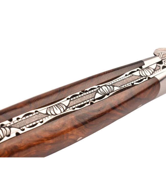 Laguiole en Aubrac Belle pièce 2025/6 - 12cm loupe de bois de fer - damast torsadé