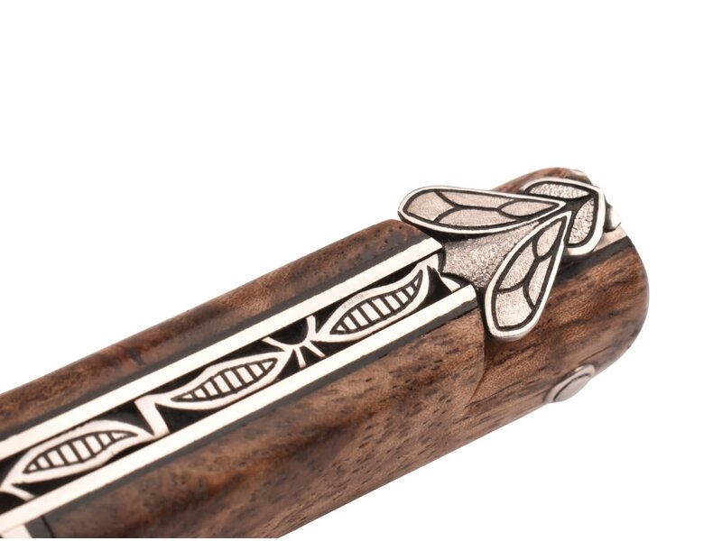 Laguiole en Aubrac Belle pièce 2025/7 - 12cm albisia - damast japonais - centraal middenstuk - plein manche