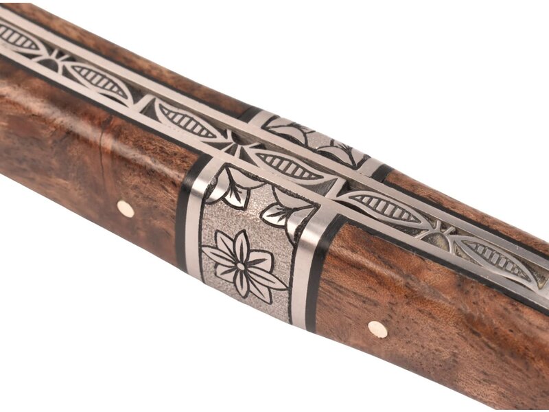 Laguiole en Aubrac Belle pièce 2025/7 - 12cm albisia - damast japonais - centraal middenstuk - plein manche