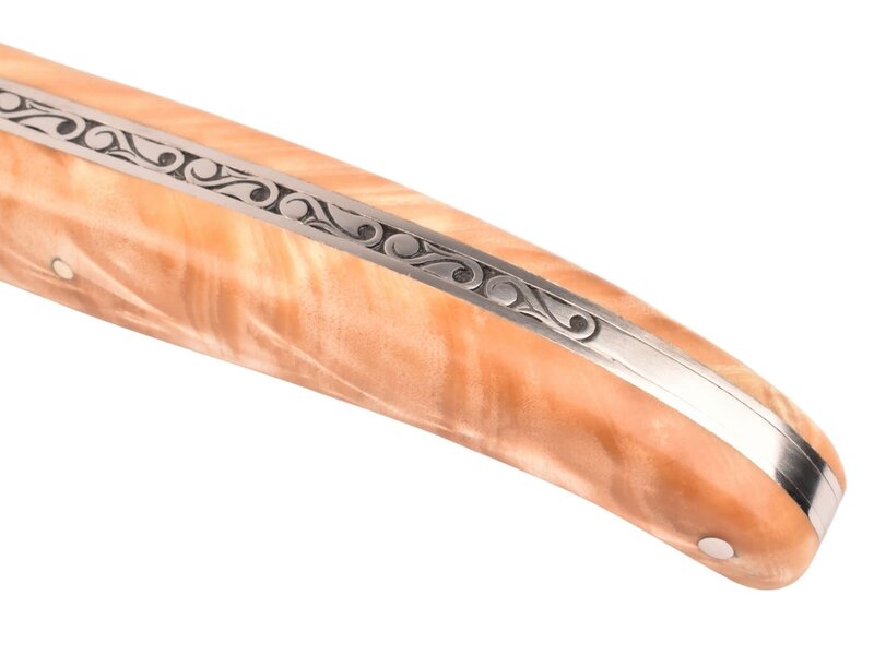 Laguiole en Aubrac Belle pièce 2025/9 - 12cm fourche de peuplier - plein manche