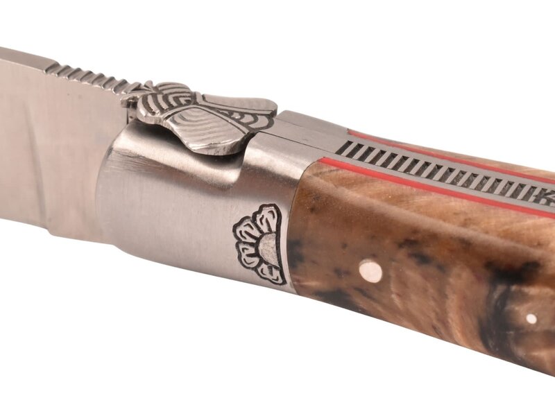 Laguiole en Aubrac Belle pièce 2025/10 - 12cm fourche de peuplier - rode plaatjes