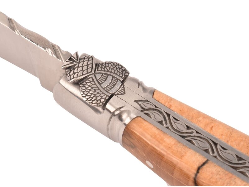 Laguiole en Aubrac Belle pièce 2025/11 - 12cm hêtre d'Aubrac