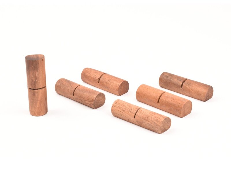 Laguiole en Aubrac steuntjes in acacia hout voor steakmessen