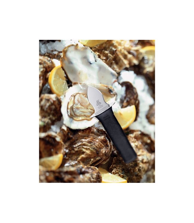 Triangle oestermes met handgeklonken zwart heft en handbescherming -17cm