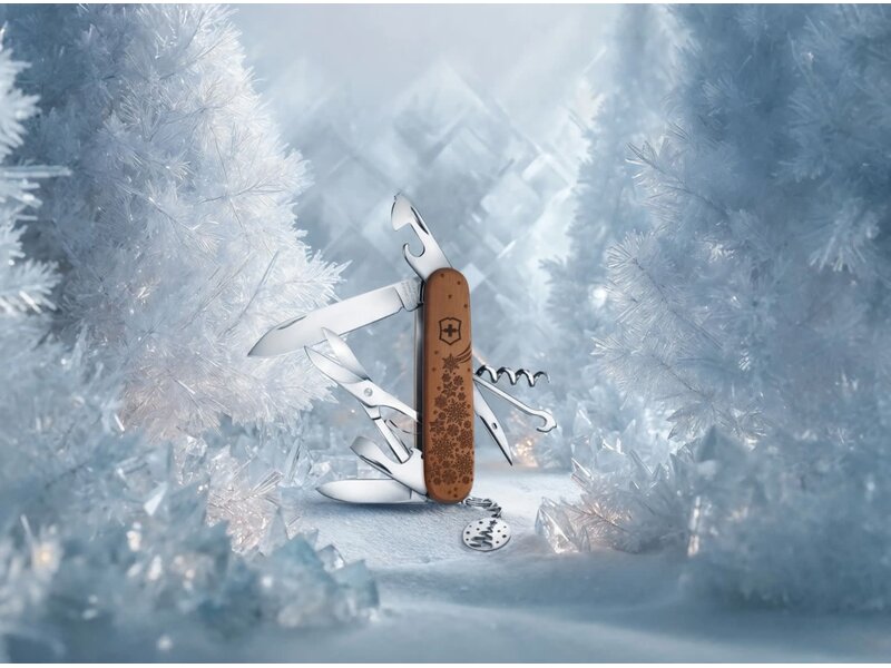Victorinox Winter Magic - Limited Edition 2025 - Climber wood zakmes