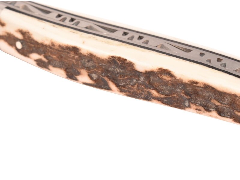 Laguiole en Aubrac 12cm bois de cerf - mat