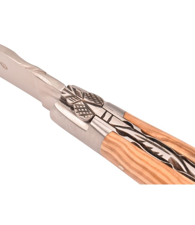 Laguiole en Aubrac 12cm olijfhout - platines guillochées - mat