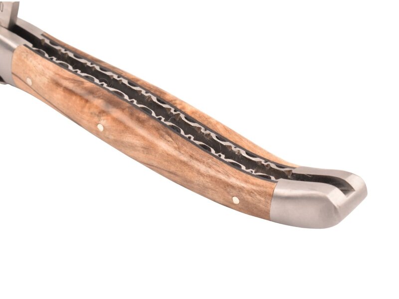 Laguiole en Aubrac 12cm loupe de peuplier - platines guillochées - mat