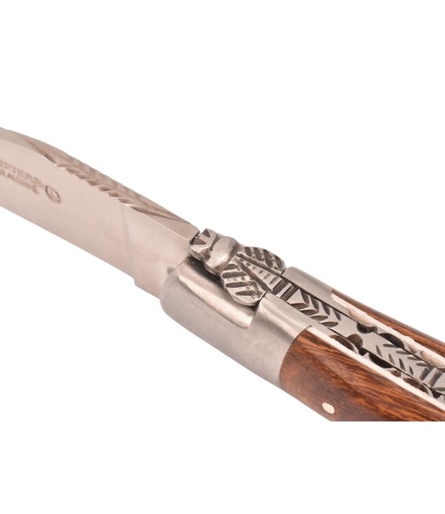 Laguiole en Aubrac 12cm bois de fer - platines guillochées - mat