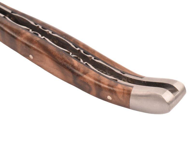 Laguiole en Aubrac 12cm loupe de noyer - platines guillochées - mat