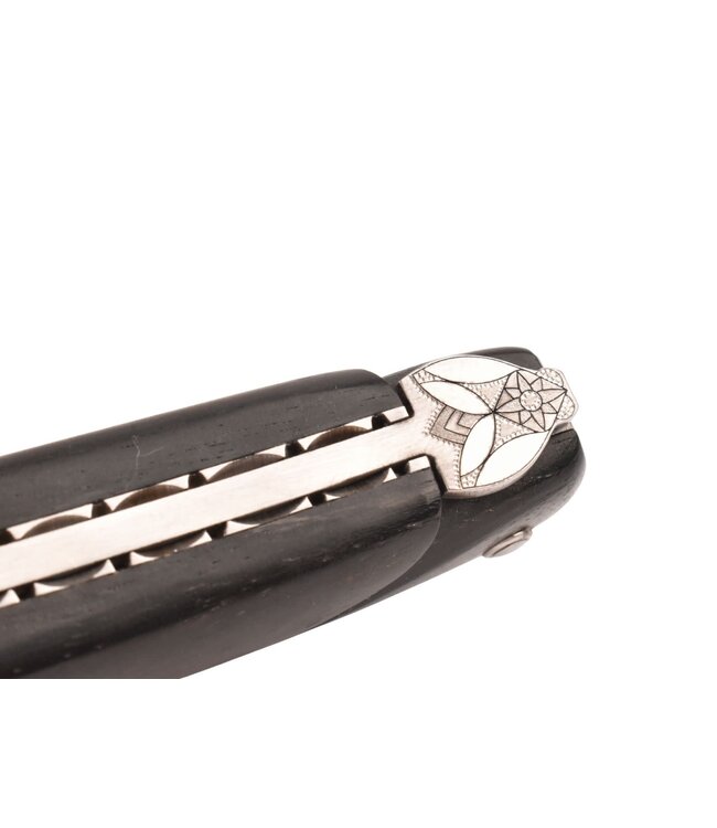 Laguiole en Aubrac 12cm ebbenhout - speciale bij - platines guillochées - plein manche