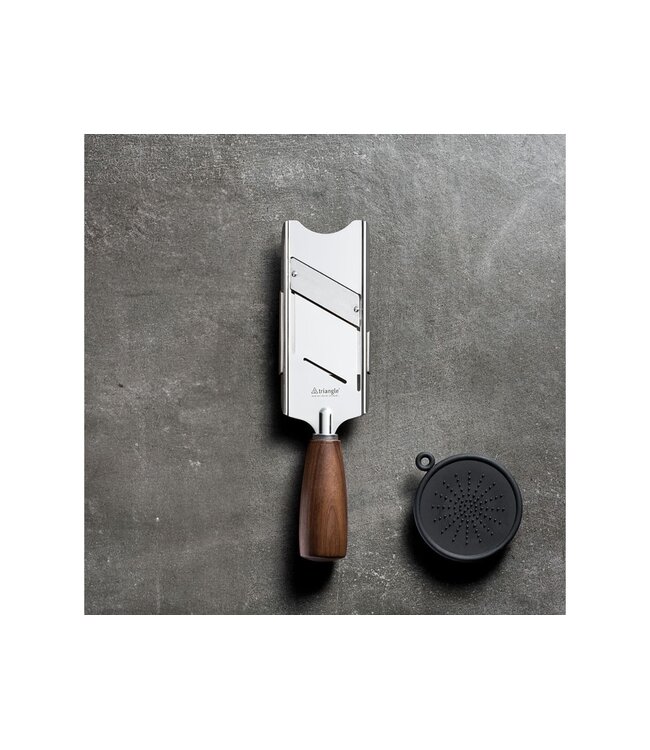 Triangle truffelschaaf met heft in walnotenhout