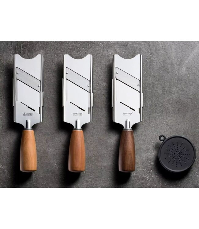 Triangle truffelschaaf met heft in walnotenhout