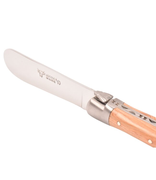 Laguiole en Aubrac set van botermes in jeneverbes en boterplankje in acacia