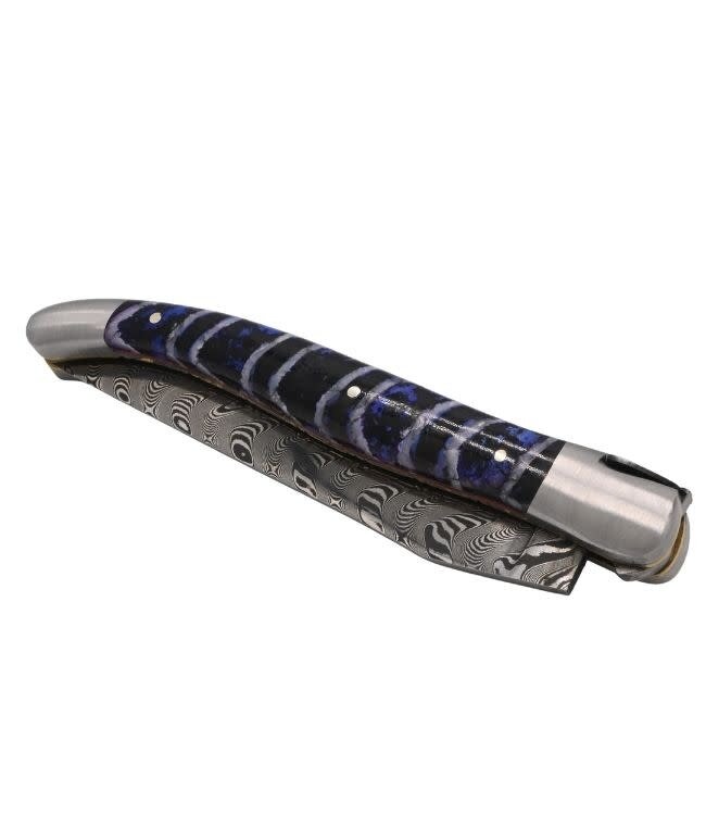 Laguiole en Aubrac Belle pièce 2026 - 12cm mammoetkies blauw - double platines - messing veer - rode plaatjes - damast