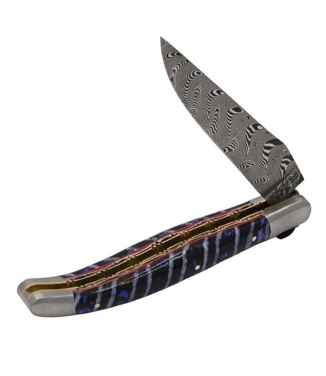 Laguiole en Aubrac Belle pièce 2026 - 12cm mammoetkies blauw - double platines - messing veer - rode plaatjes - damast