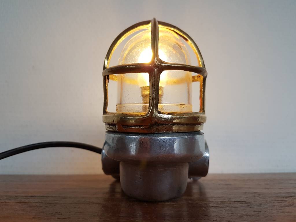 Industriele mini wandlamp