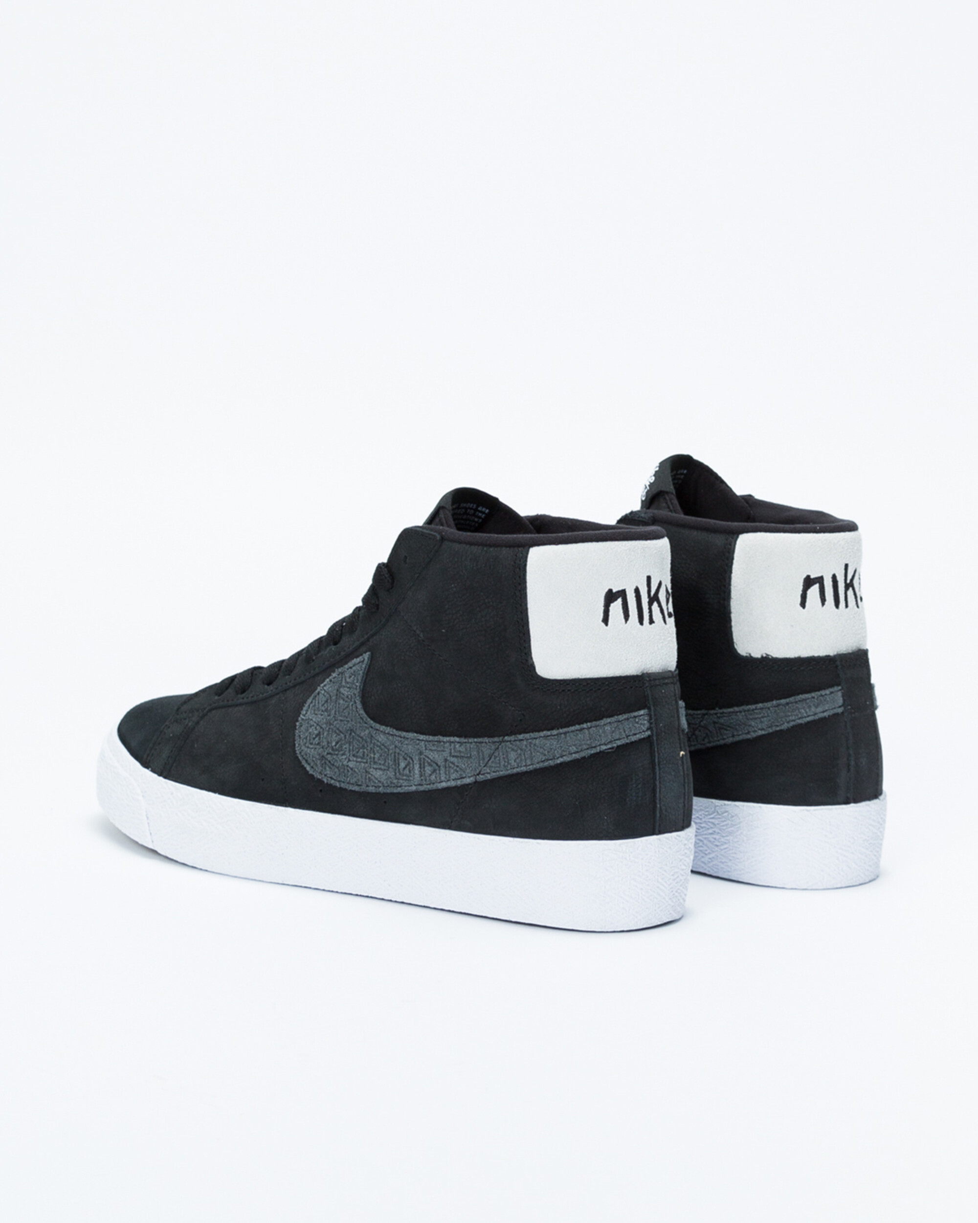 Nike Zoom Blazer Mid QS "Gnarhunters" Black/black-white-white
