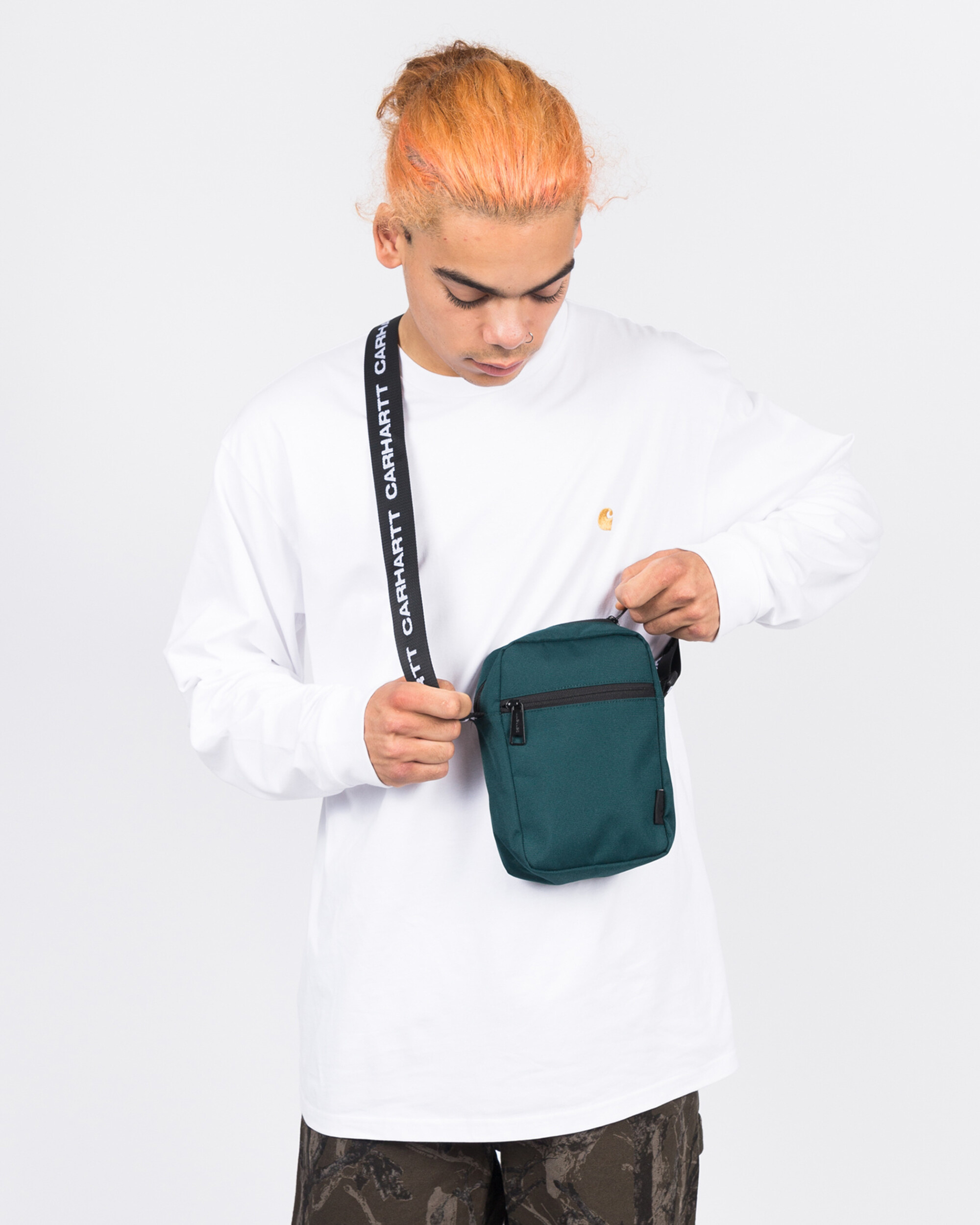 Carhartt Brandon shoulder pouch Dark fir