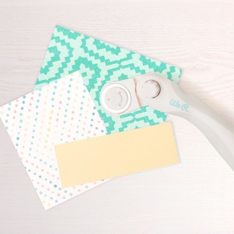 We R Makers Angle Rotary Cutter Hand Tools (660255) (OUTLET) We R Makers Angle Rotary Cutter Hand Tools (660255) (OUTLET)