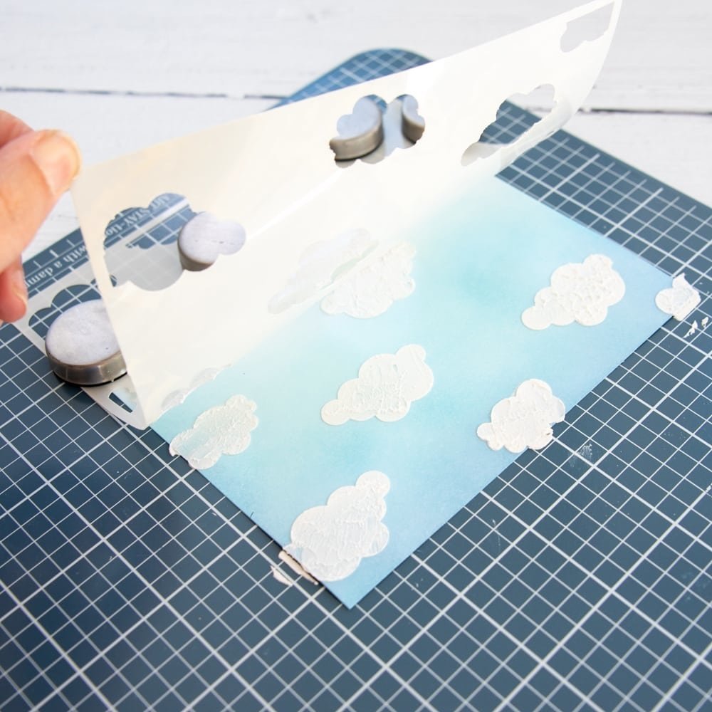 Heffy Doodle Head In The Clouds Stencil (HFD0290) (OUTLET)