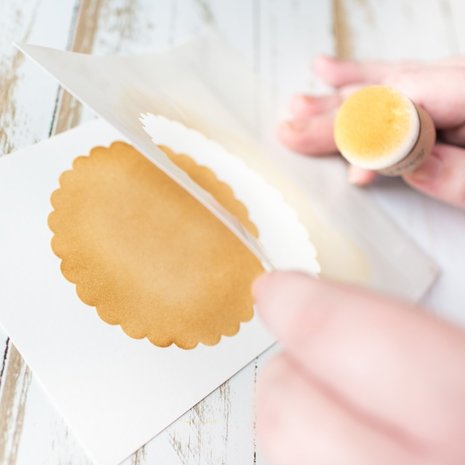 Heffy Doodle Scalloped Circle Masquerade Stencil (HFD0261) (OUTLET)