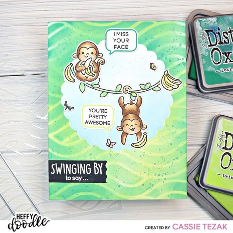 Heffy Doodle Scalloped Circle Masquerade Stencil (HFD0261) (OUTLET)